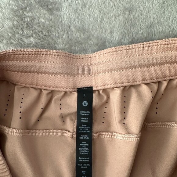 Lululemon Water Repellent Hiking Shorts Men's LARGE 8" Inseam - Picture 3 of 6